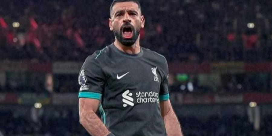 أنا من نجريج، محمد صلاح يلتقي بلدياته في ملعب أنفيلد (فيديو) معرفة نيوز