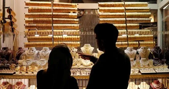 تراجع أسعار الذهب عيار 21 في مصر بأكثر من 40 جنيها وسط إجازة مفاجئة وتأثيرات السوق المستمرة
